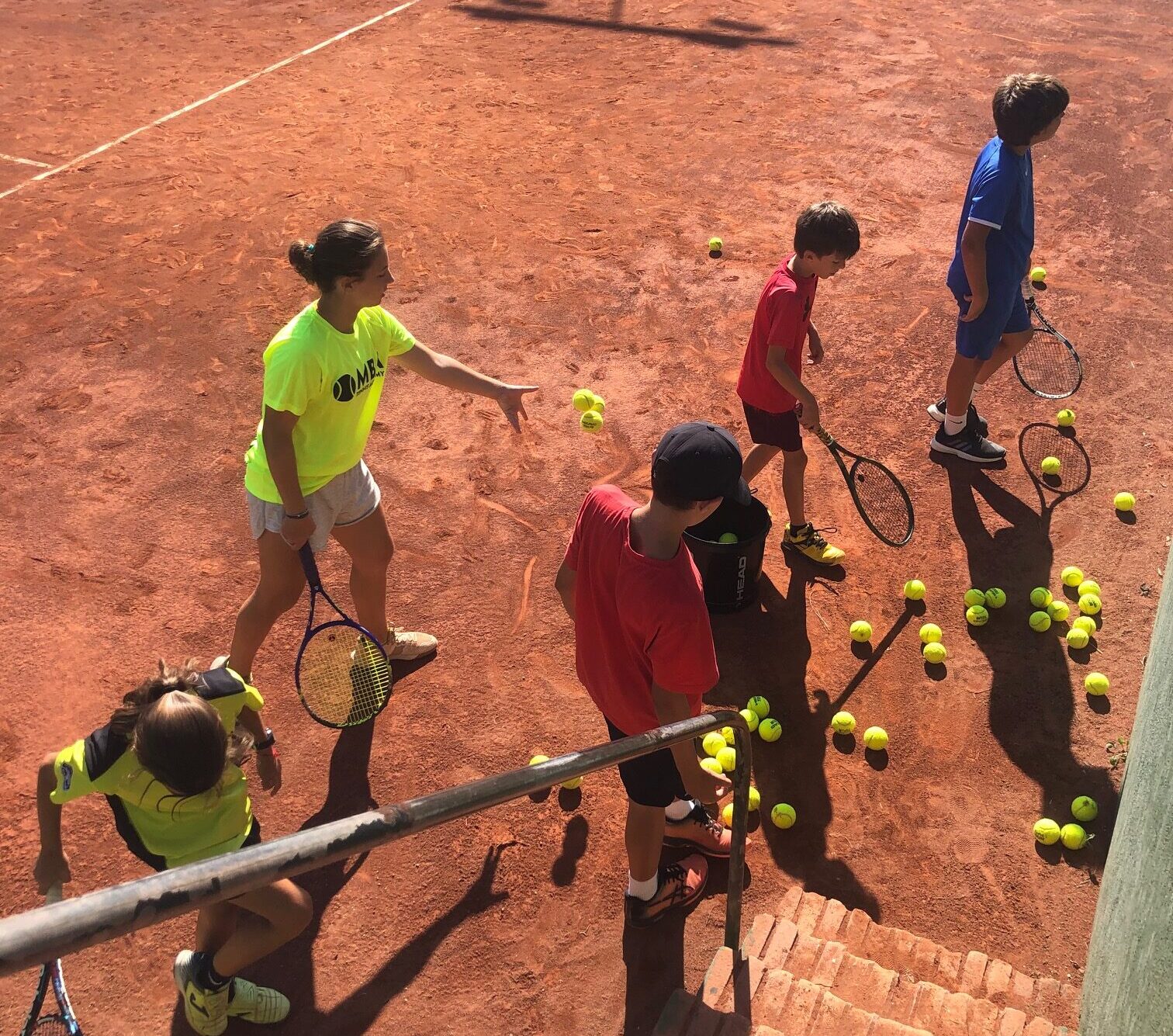 MBA Tennis Academy en pista